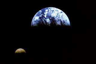 Trái Đất quay nhanh hơn và những vấn đề về đo thời gian