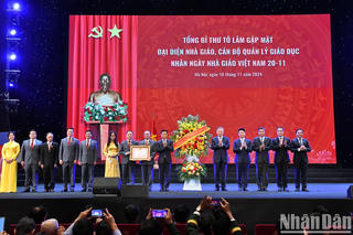 Tổng Bí thư Tô Lâm: Nhanh chóng phổ cập tri thức cơ bản về chuyển đổi số cho toàn dân