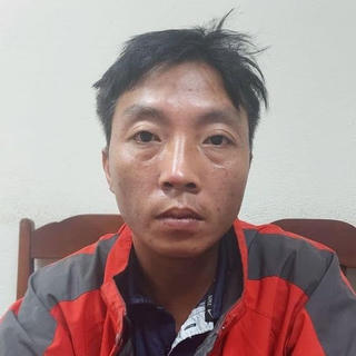 Buồn chuyện gia đình, người đàn ông say rượu mang mìn ra cầu kích nổ