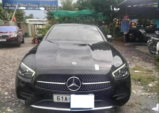 Ngân hàng thanh lý loạt xe sang Mercedes để thu hồi nợ