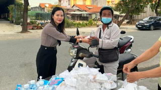 Nhận yêu thương và trao yêu thương