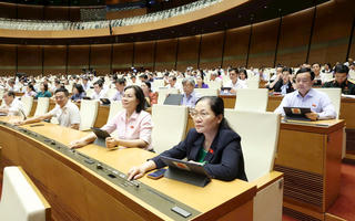 Quốc hội thông qua đánh thuế tiêu thụ đặc biệt đối với rượu, bia từ 1/1/2026, nước giải khát, thuốc lá điếu từ 1/1/2027