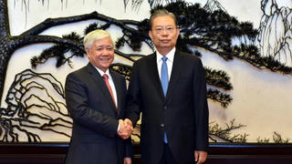 Chủ tịch UBTƯ MTTQ Việt Nam Đỗ Văn Chiến hội kiến Chủ tịch Quốc hội Trung Quốc Triệu Lạc Tế