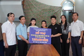 Ủy ban MTTQ tỉnh Thái Nguyên hỗ trợ gia đình nạn nhân bị hỏa hoạn