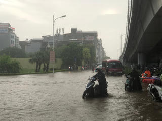 Ngày 10/8, vùng núi và trung du Bắc Bộ có mưa lớn, Trung Bộ nắng nóng  