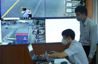 Giảm áp lực cho siêu đô thị