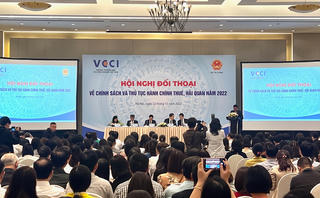 Tiếp tục gỡ vướng thủ tục thuế và hải quan