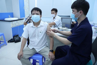 Tăng cường quản lý tiêm chủng, chất lượng vaccine, sinh phẩm y tế