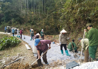 Đồng lòng, chung sức xây dựng nông thôn mới