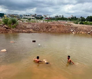 Quảng Ninh: 2 cháu nhỏ đuối nước thương tâm