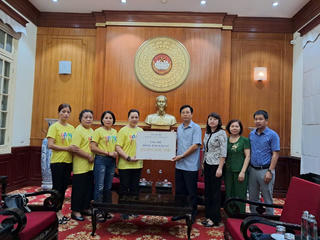 Chung tay góp sức với bà con khắc phục thiệt hại bão lũ