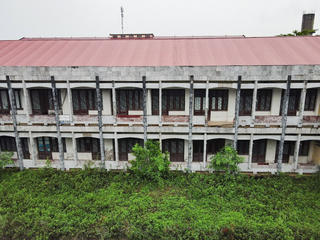 Bên trong bệnh viện bỏ hoang, được chi 120 tỷ đồng để 'hồi sinh'