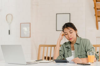 Biến áp lực đồng trang lứa thành động lực cho bản thân