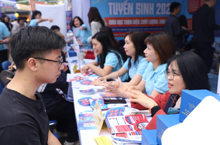 Bài toán học phí đại học