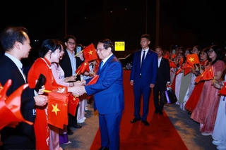 Thủ tướng về tới Hà Nội, kết thúc tốt đẹp chuyến công tác tại Trung Quốc