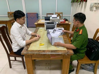 Quảng Ninh: Khởi tố nhân viên ngân hàng lừa đảo 5 tỷ đồng