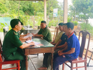 Tạm giữ nhiều đối tượng dùng kích điện khai thác thuỷ sản trên biển