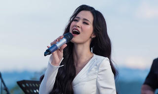 Đông Nhi: 14 năm ca hát và loạt scandal gây thất vọng