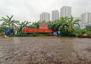 Hà Nội tìm đất xây trường công