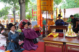 Trải nghiệm Tết Đoan Ngọ Thăng Long xưa