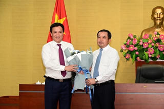 Miễn nhiệm chức danh Chủ tịch UBND tỉnh Hải Dương đối với ông Triệu Thế Hùng