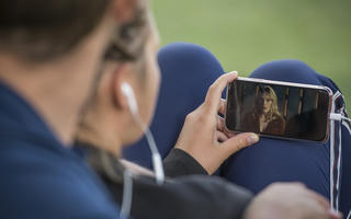  Xem video ngắn: Vì sao gây 'nghiện', tốn thời gian?