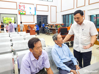 Ninh Bình: Ngày đầu trôi chảy, dân khen gọn nhẹ