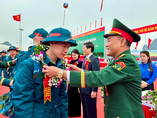 Quảng Ninh: 2.194 tân binh lên đường nhập ngũ