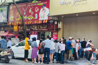 Vì sao giá vàng lập đỉnh, nhà đầu tư vẫn chưa vội bán?