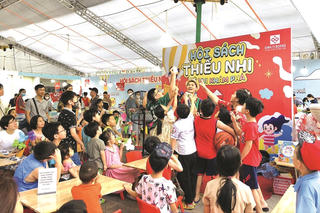 Thị trường sách cho thiếu nhi: ‘Nội’ át ‘ngoại’