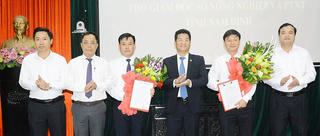 Nam Định: Bổ nhiệm 4 Phó Giám đốc Sở, luân chuyển Phó Chánh văn phòng UBND tỉnh