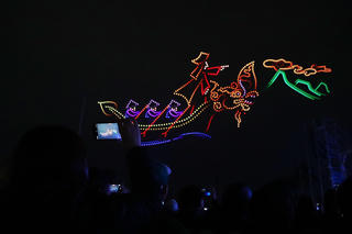 Hà Nội thông tin về sự cố rơi drone gây cháy đêm tổng duyệt 'Rực rỡ Thăng Long'