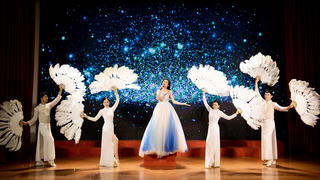 Miss World Vietnam 2023: Thí sinh trổ tài hát bằng 5 ngôn ngữ