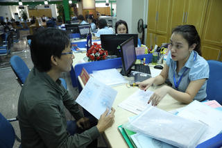 Sắp xếp đơn vị hành chính cấp huyện, cấp xã: Cán bộ dôi dư, giải quyết thế nào?