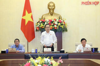 Chủ tịch Quốc hội: Tuần làm việc đầu tiên của Kỳ họp thứ 9 được tiến hành nghiêm túc, khẩn trương, quyết tâm chính trị rất cao