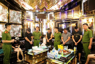 Ninh Bình: Triệt phá 'ổ' ma túy trong quán karaoke