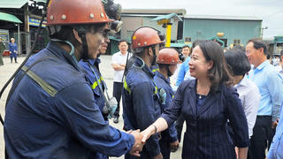 Phó Chủ tịch nước Võ Thị Ánh Xuân: Truyền lửa để thế hệ trẻ gắn bó với ngành Than