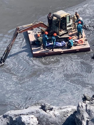 Clip ghi lại cảnh sạt tầng kinh hoàng ở than Cọc Sáu