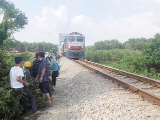 Va chạm với tàu hoả, nam thanh niên tử vong