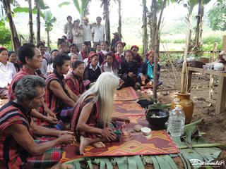 Độc đáo lễ mở cửa rừng của đồng bào Bru-Vân Kiều