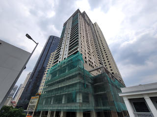 Tòa nhà 39 tầng xây hơn thập kỷ chưa hoàn thành