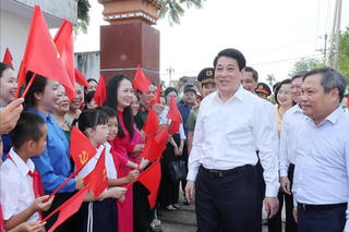 Chủ tịch nước Lương Cường kiểm tra vận hành chính quyền hai cấp tại Quảng Ninh