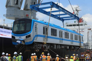 TP HCM tăng chi tiêu công, tháo gỡ khó khăn từng dự án