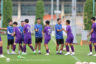 HLV Hứa Hiền Vinh chia sẻ mục tiêu phát triển U19 Việt Nam