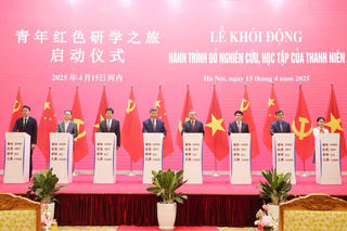 Việt Nam - Trung Quốc: Duy trì trao đổi chiến lược cấp cao, củng cố nền tảng xã hội vững chắc