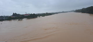 Quảng Trị: Khoảng 800 hộ dân bị ngập, 5 trường cho học sinh nghỉ học