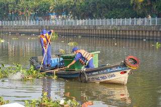 Kênh rạch ở TP Hồ Chí Minh: Đầu tư tiền tỷ vẫn ô nhiễm