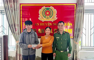 Hà Tĩnh: Liên tiếp người dân trả lại tiền do người khác chuyển nhầm