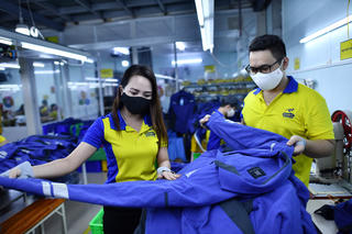 Linh hoạt vượt thuế, giữ vững thị trường