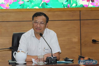 Thi vào 10 tại TP HCM: 3 thí sinh bị đình chỉ thi vì sử dụng tài liệu môn Ngữ văn